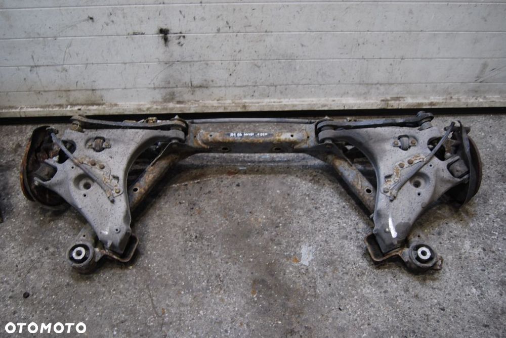 BELKA SANKI ZAWIESZENIA TYŁ TYLNE AUDI A4 B6 B7 KOMBI 1.9 TDI 8E0 - 1