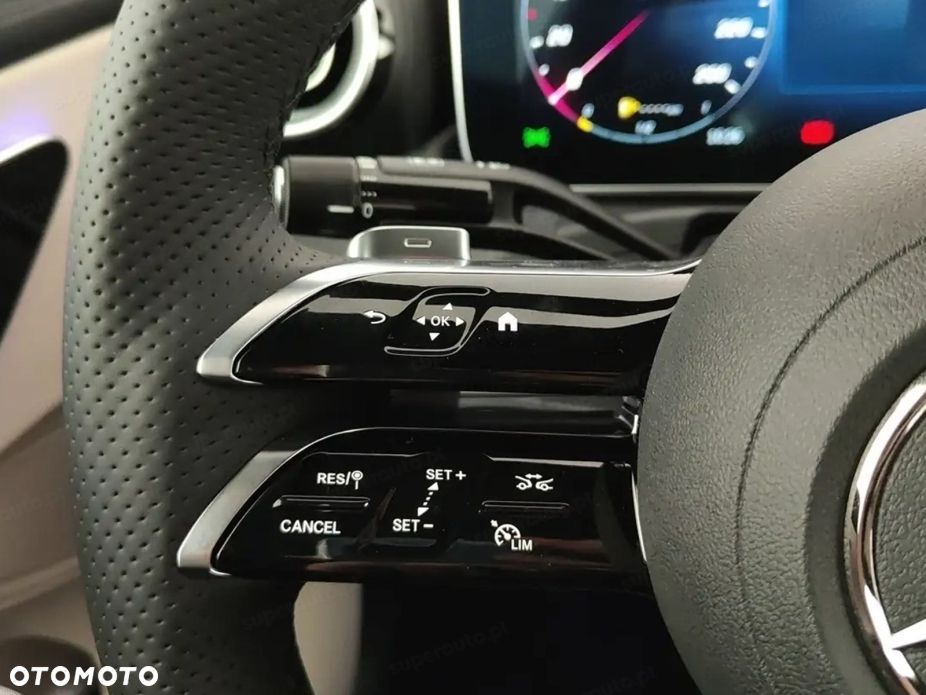 Mercedes-Benz CLE - 7