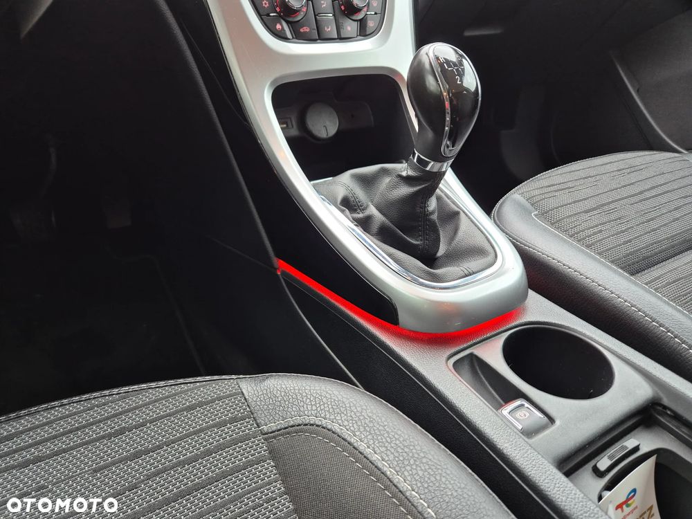 Opel Astra 1.4 Turbo ENERGY - 9