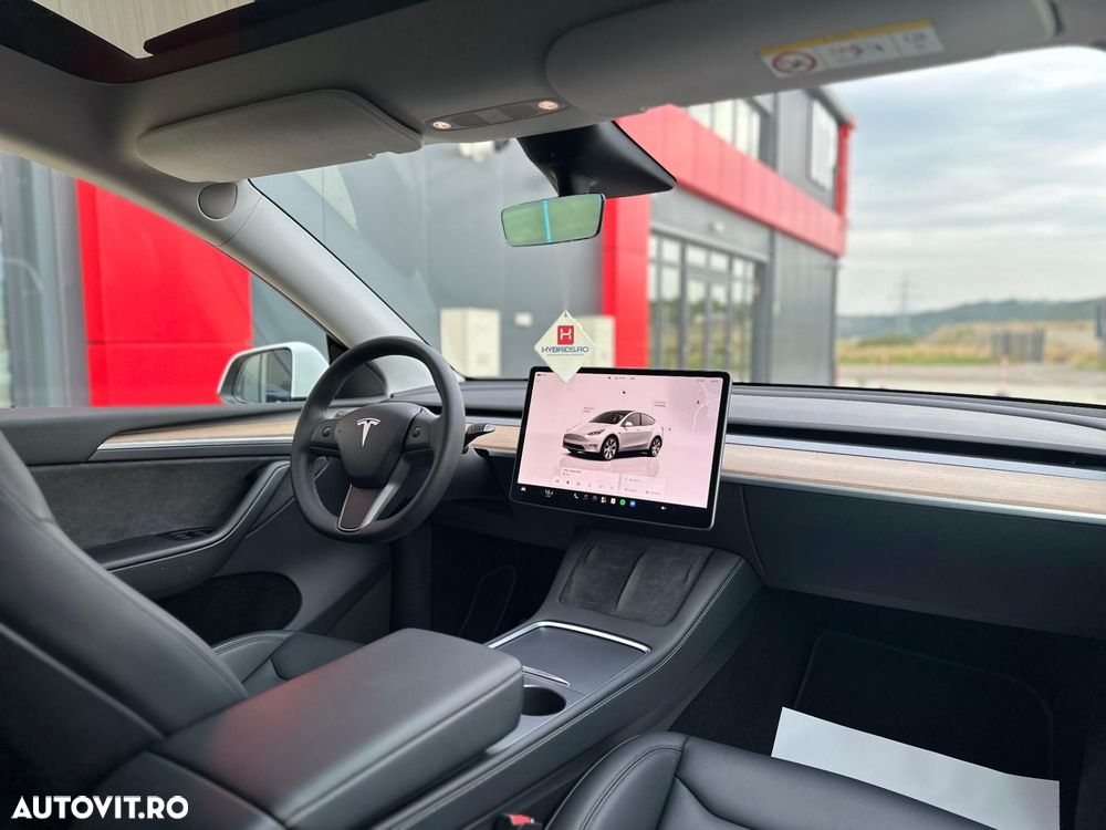 Tesla Model Y Long Range Dual Motor AWD - 20