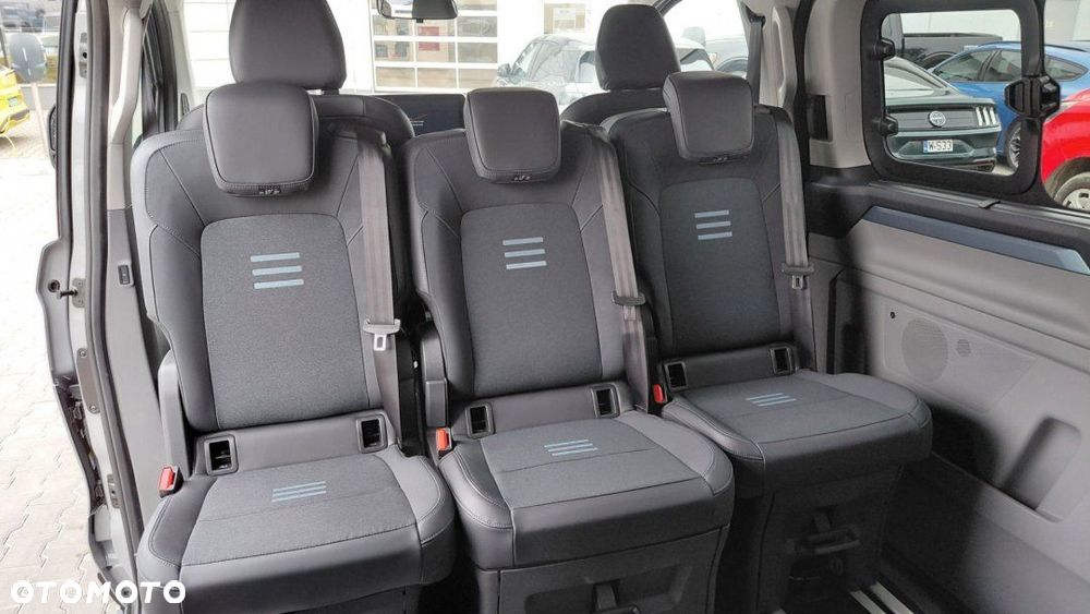 Ford Tourneo Custom - 9