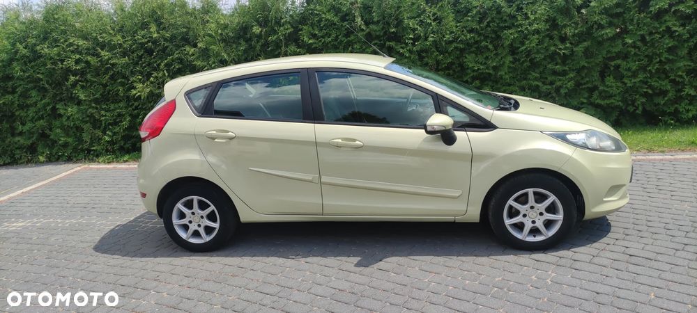 Ford Fiesta - 4