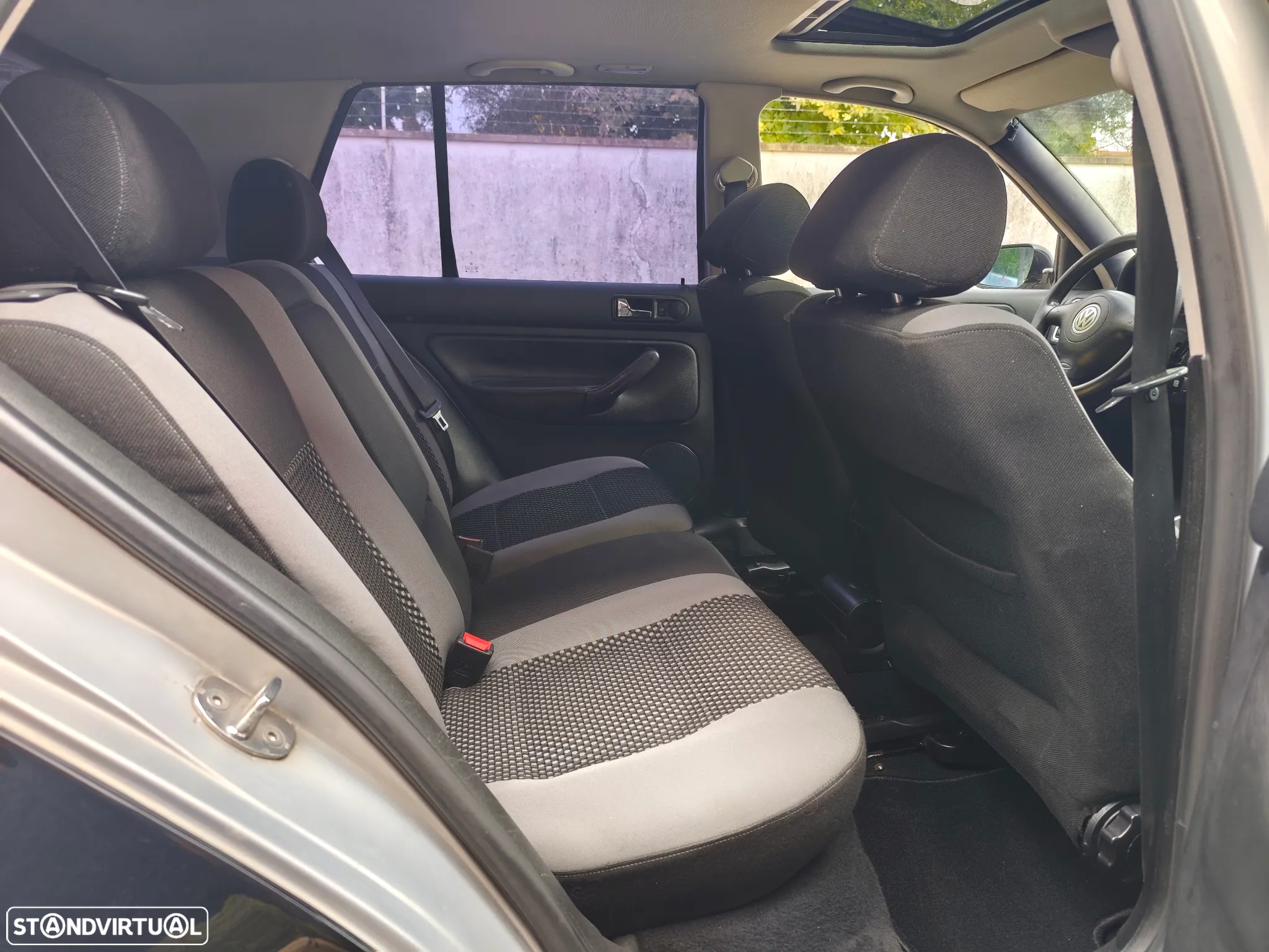 VW Golf 1.9 TDi Highline Aut. - 10
