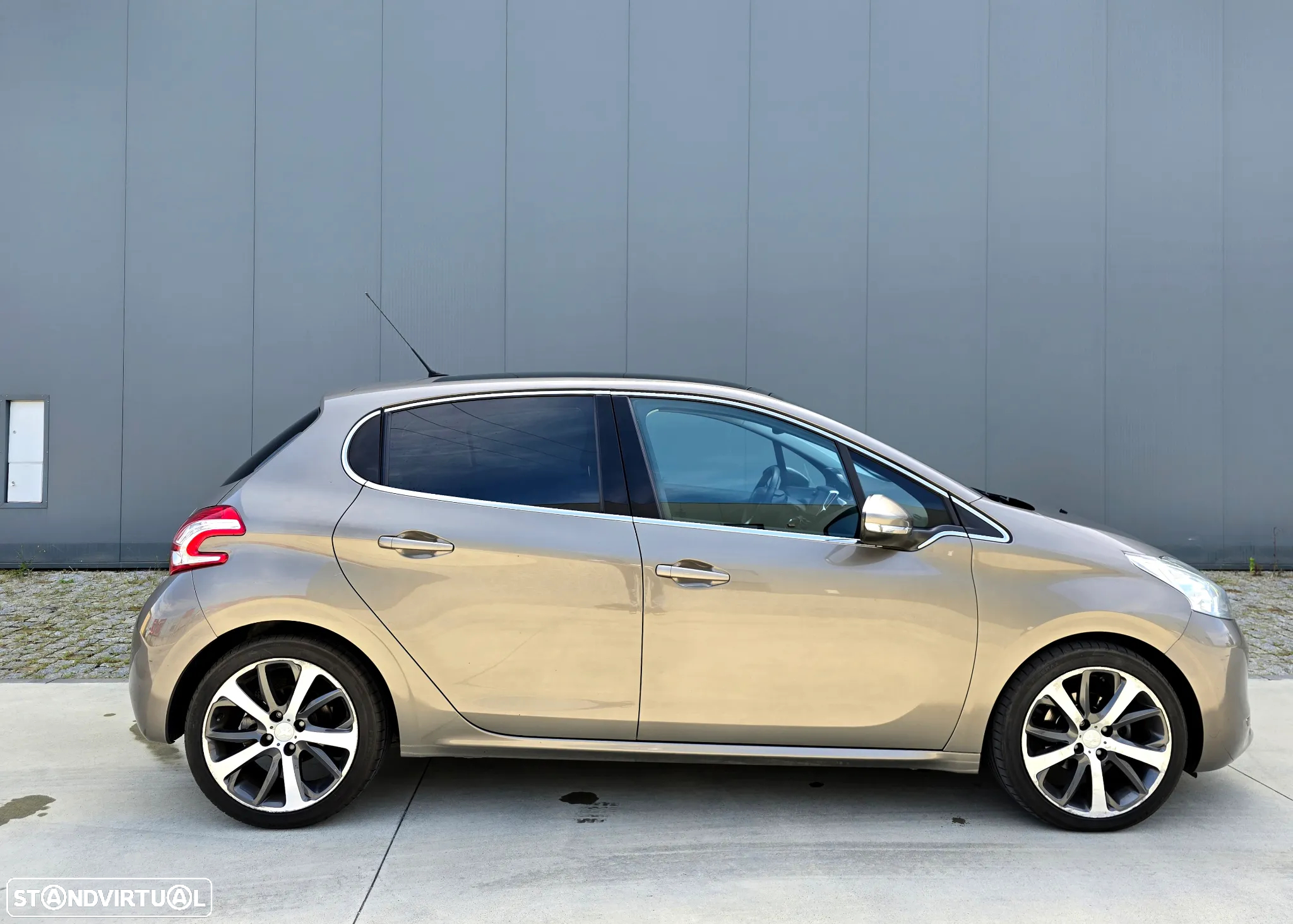 Peugeot 208 1.6 e-HDi Allure - 7