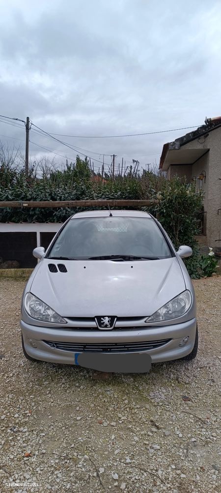 Peugeot 206 - 1