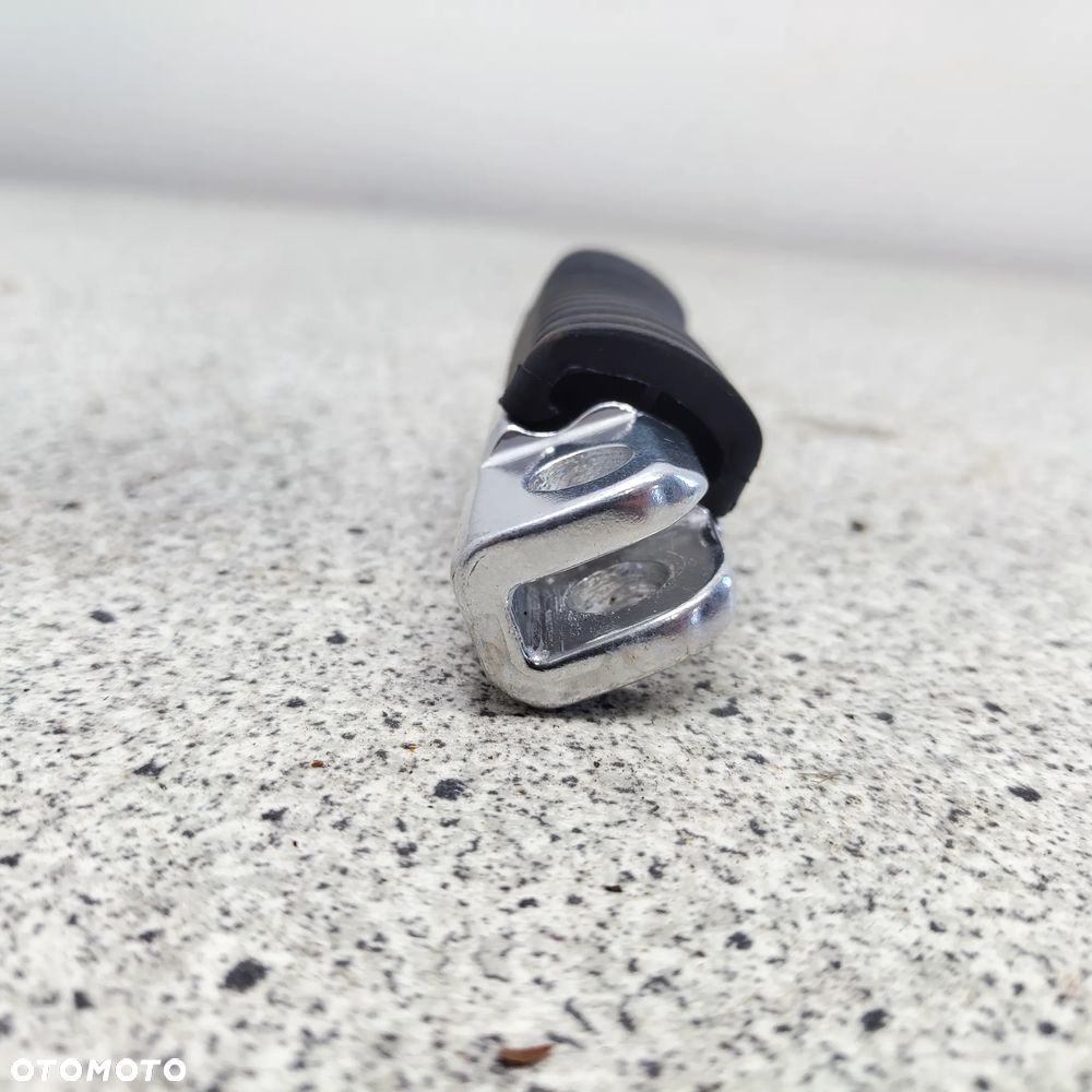 Podnóżek prawy przód, kierowcy Kawasaki Z750 Z1000 Z 750 1000 - 5