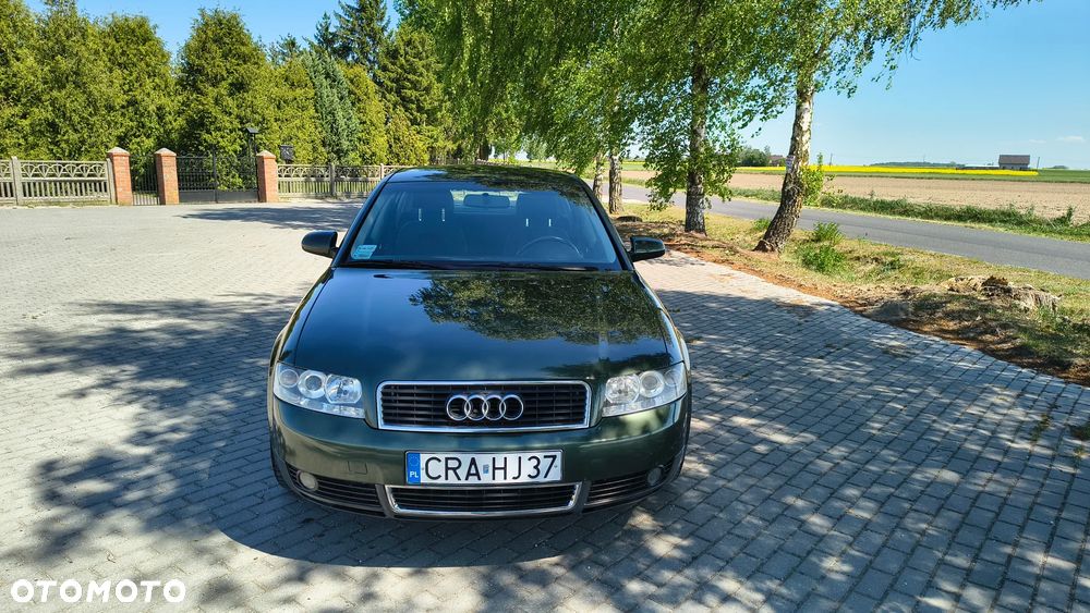 Audi A4 Limousine - 3