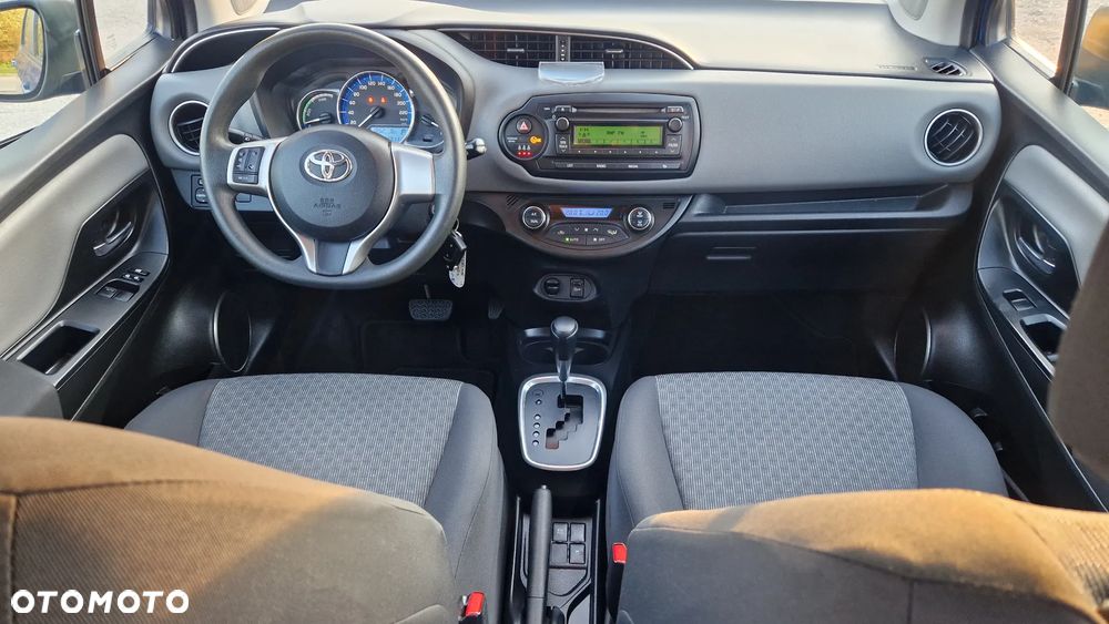 Toyota Yaris 1.5 VVT-i Lounge - 12