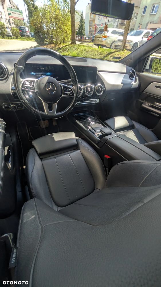 Mercedes-Benz GLA 200 - 7