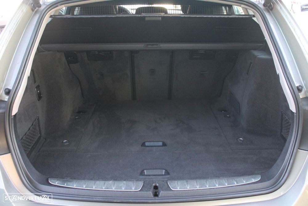 BMW 318 d Touring Advantage Auto - 23