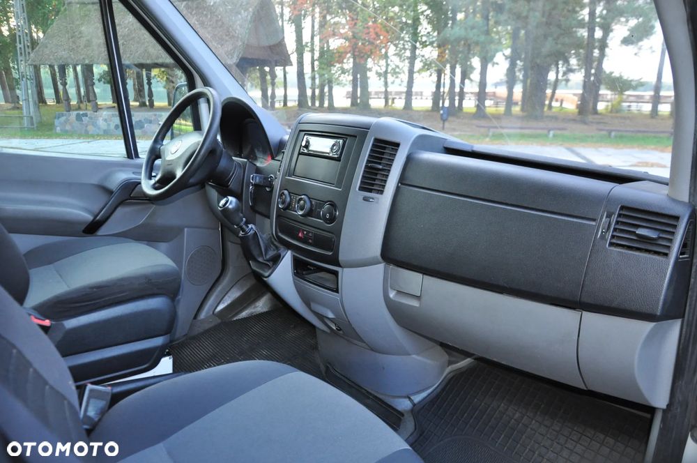 Volkswagen CRAFTER - 8