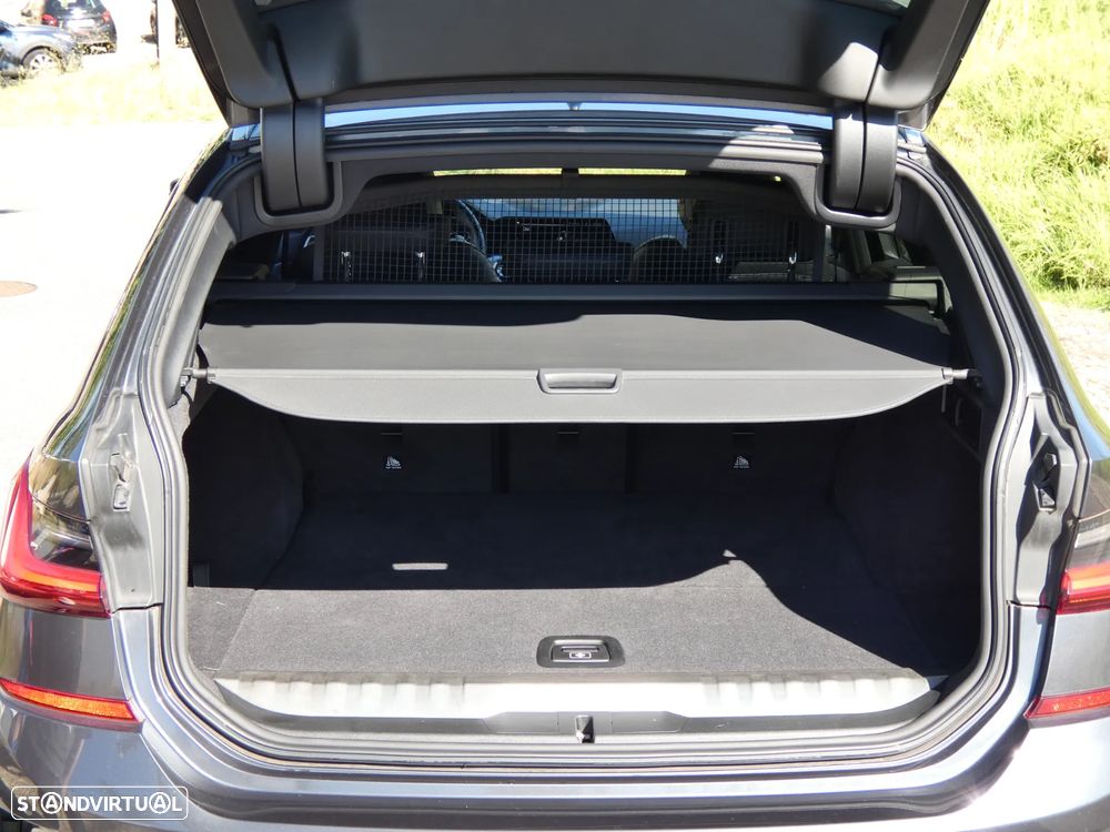 BMW 330 e Pack M Auto - 21