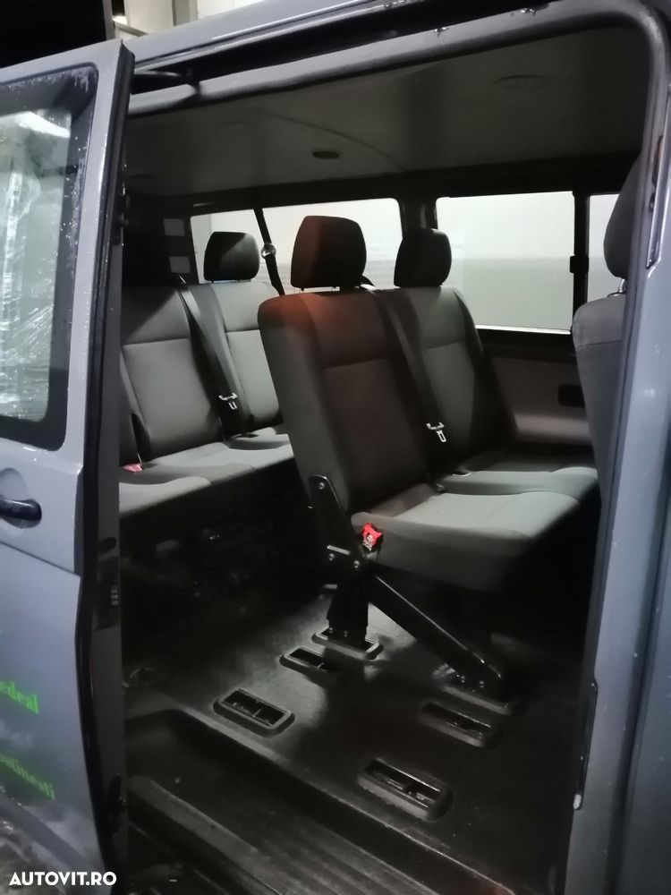 Volkswagen Transporter - 12