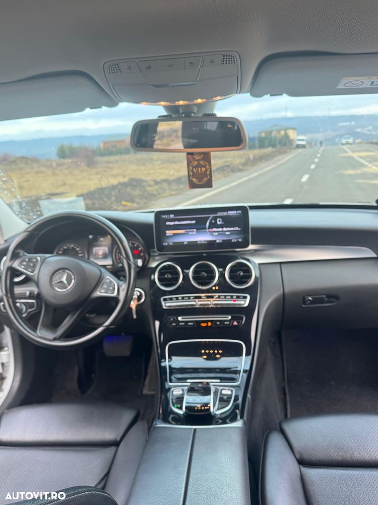 Mercedes-Benz C - 7