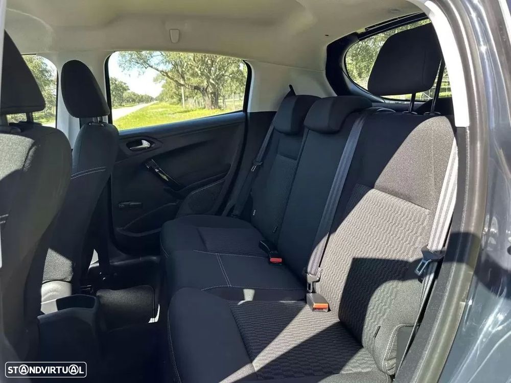 Peugeot 208 1.2 PureTech Active - 6