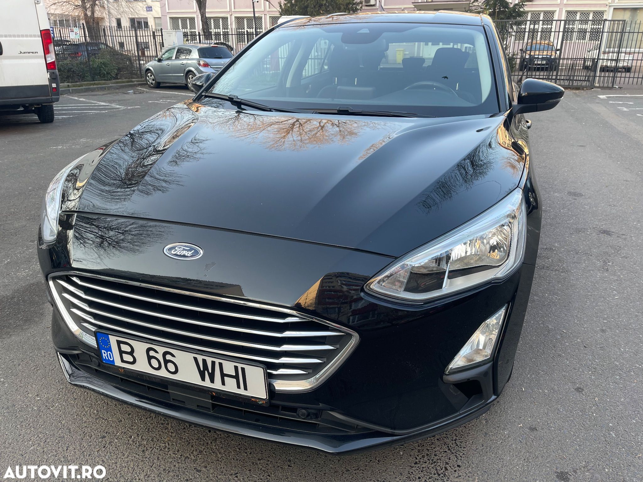 Ford Focus 1.0 EcoBoost Active - 1