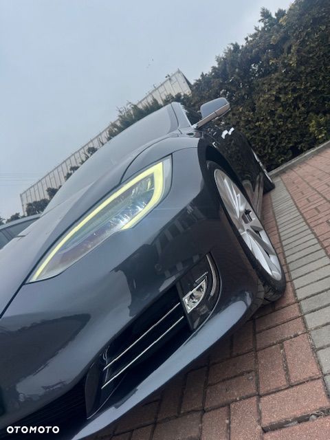 Tesla Model S Performance - 14
