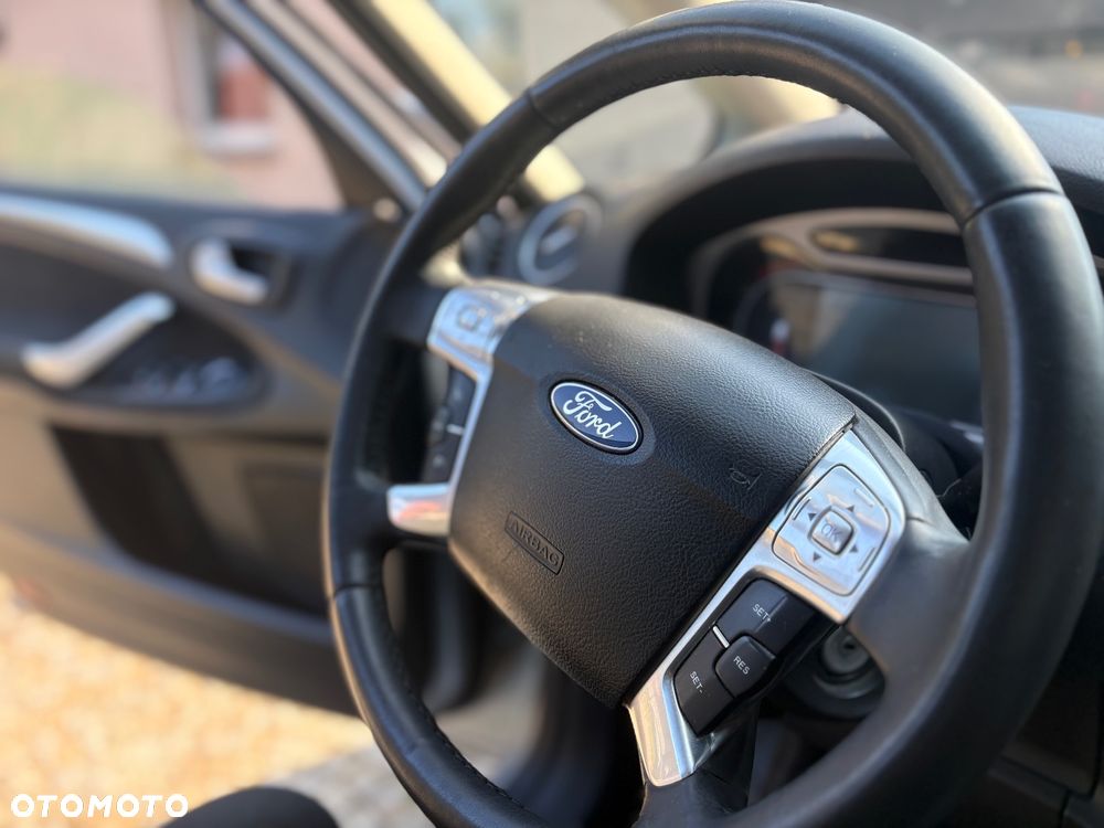 Ford S-Max 2.0 TDCi DPF Titanium MPS6 - 34