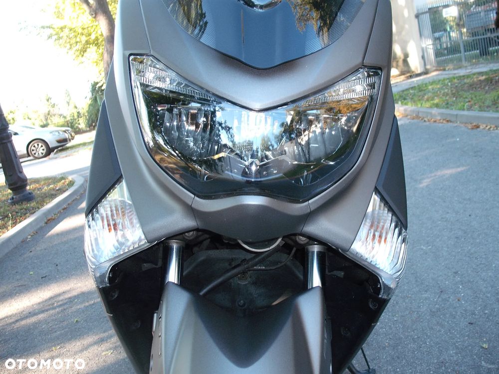 Yamaha NMAX - 7