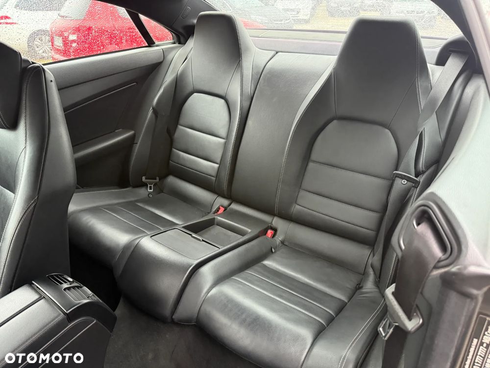 Mercedes-Benz Klasa E - 24