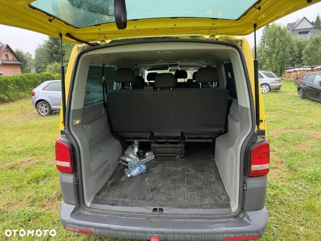 Volkswagen Caravelle - 17