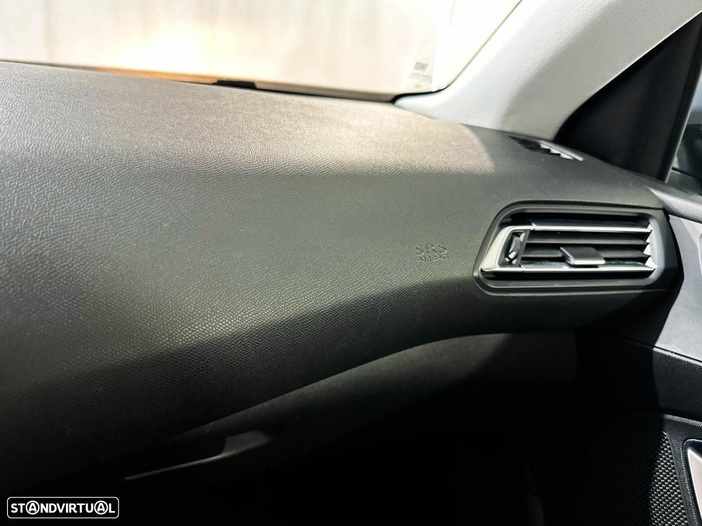 Peugeot 308 1.6 BlueHDi Allure - 32