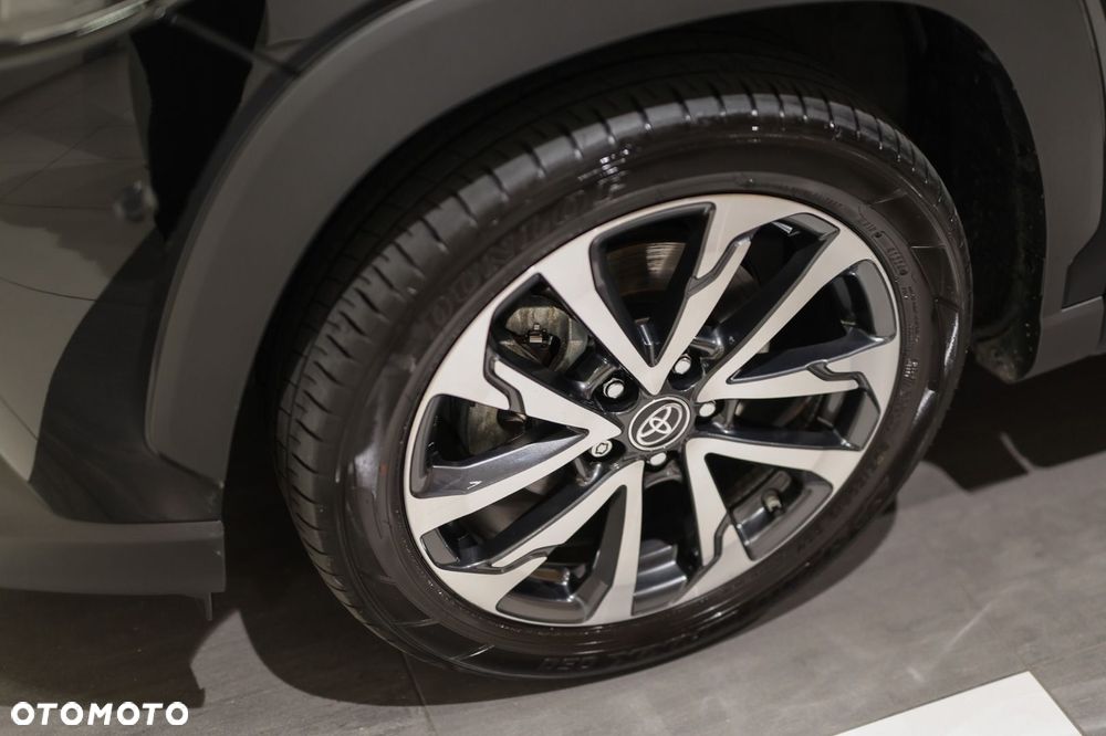 Toyota Corolla Cross - 26