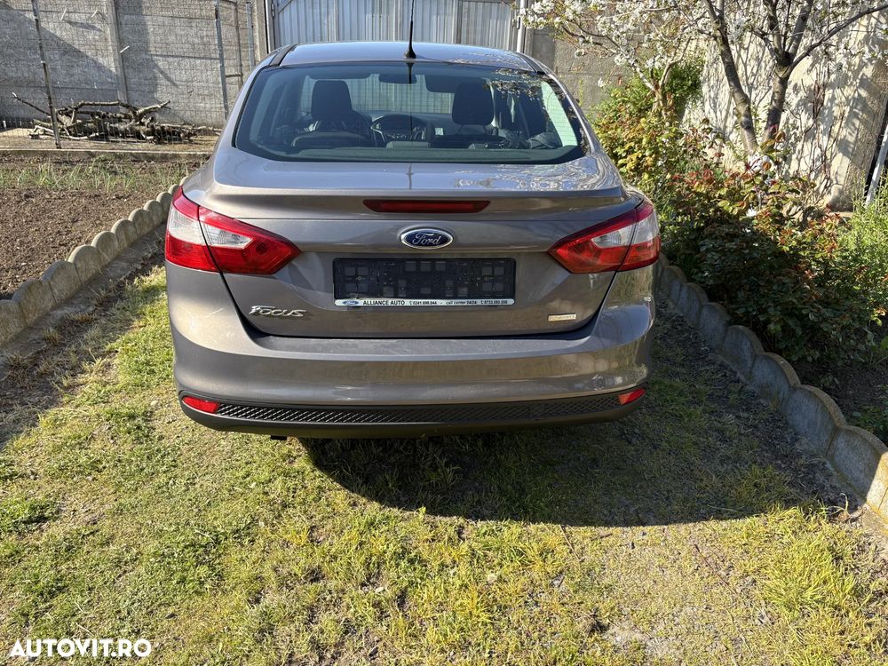 Ford Focus - 6