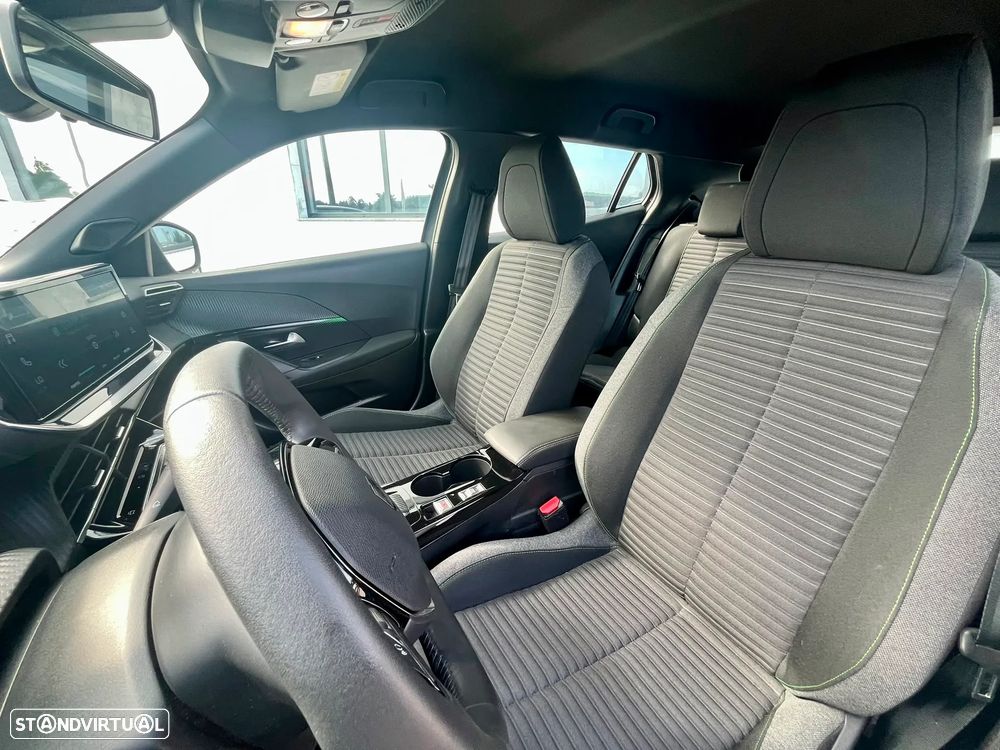 Peugeot e-2008 Active - 12