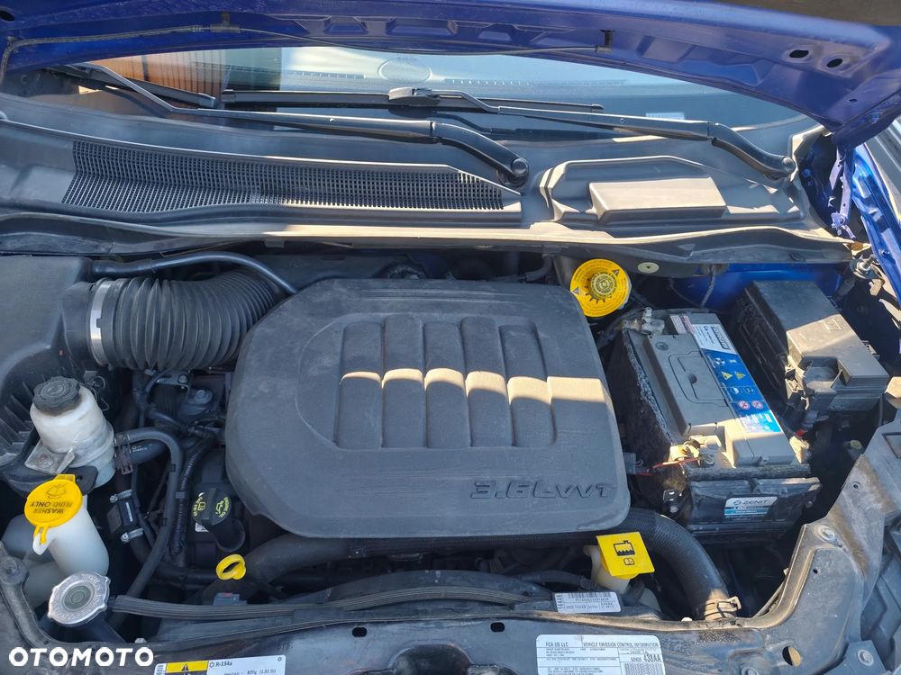Dodge Grand Caravan - 12
