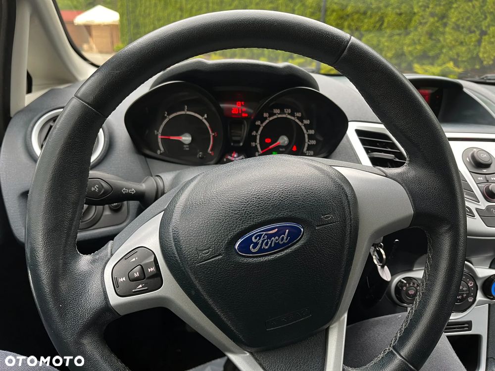 Ford Fiesta 1.4 TDCi Ambiente - 10