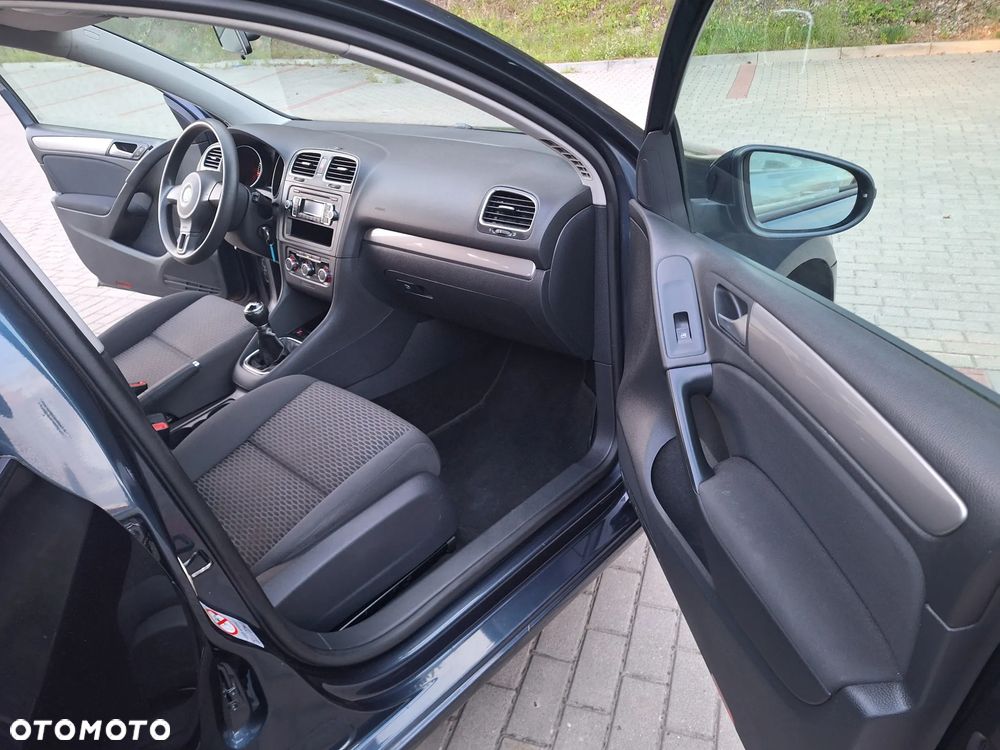 Volkswagen Golf 1.4 Comfortline - 24