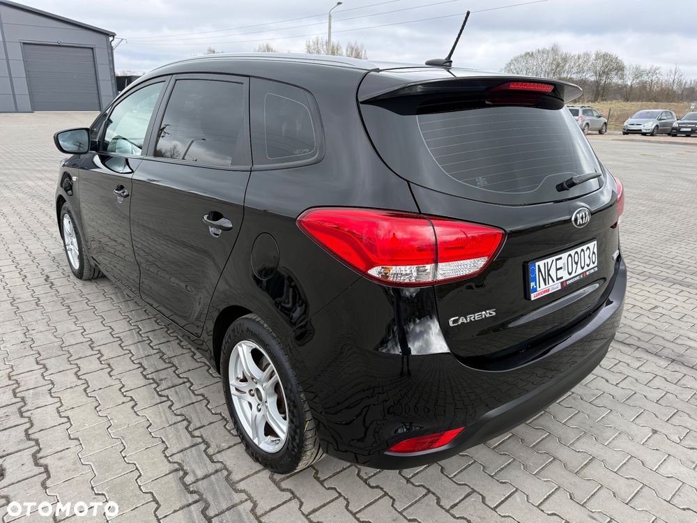 Kia Carens 1.6 GDI Dream-Team Edition - 6