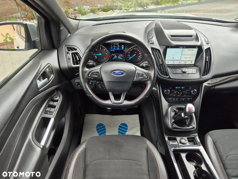 Ford Kuga 2.0 TDCi 4x4 ST-Line - 23