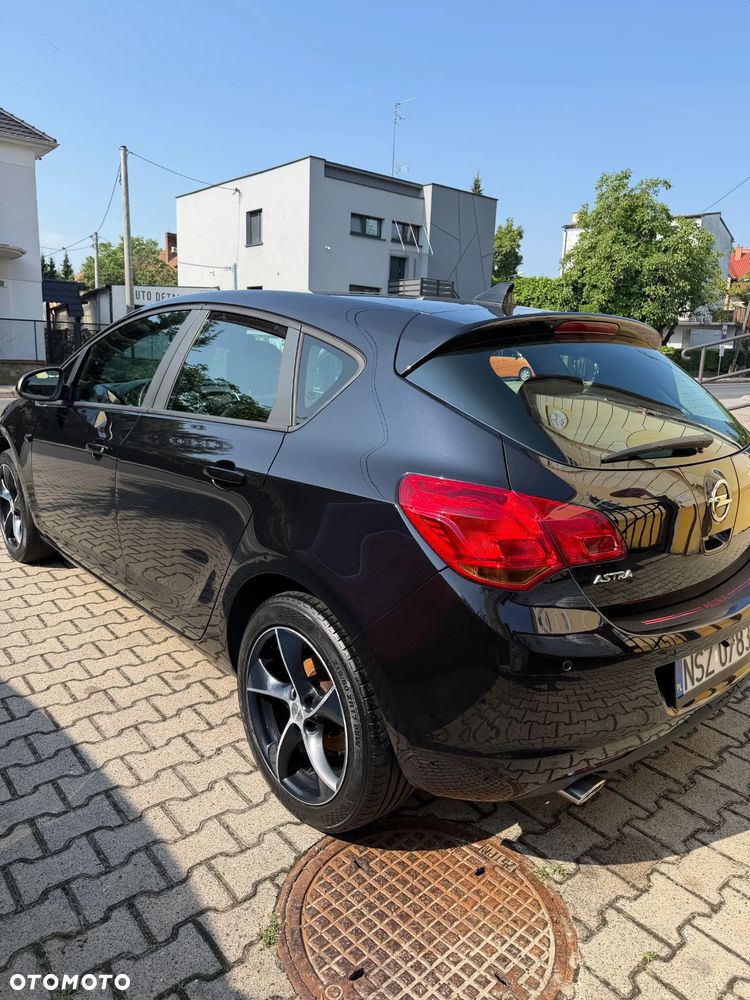 Opel Astra 1.4 T Enjoy - 4