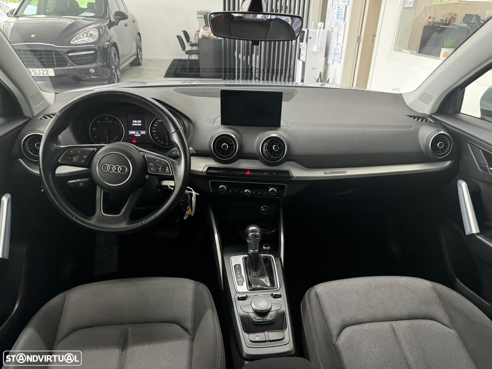 Audi Q2 30 TDI Sport S tronic - 12