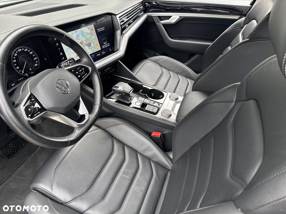 Volkswagen Touareg 3.0 V6 TDI 4Motion R-Line - 11