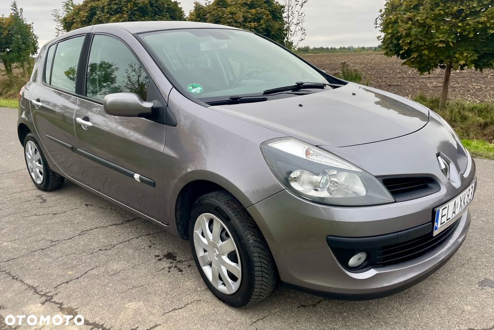 Renault Clio 1.2 16V Authentique - 20