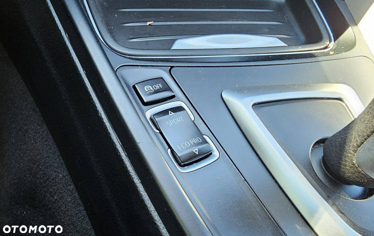 BMW Seria 3 - 12