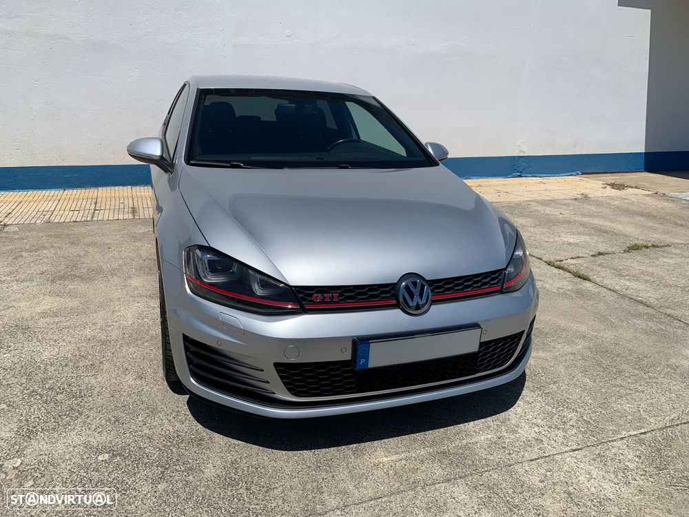 VW Golf 2.0 TSi GTi DSG Performance - 11