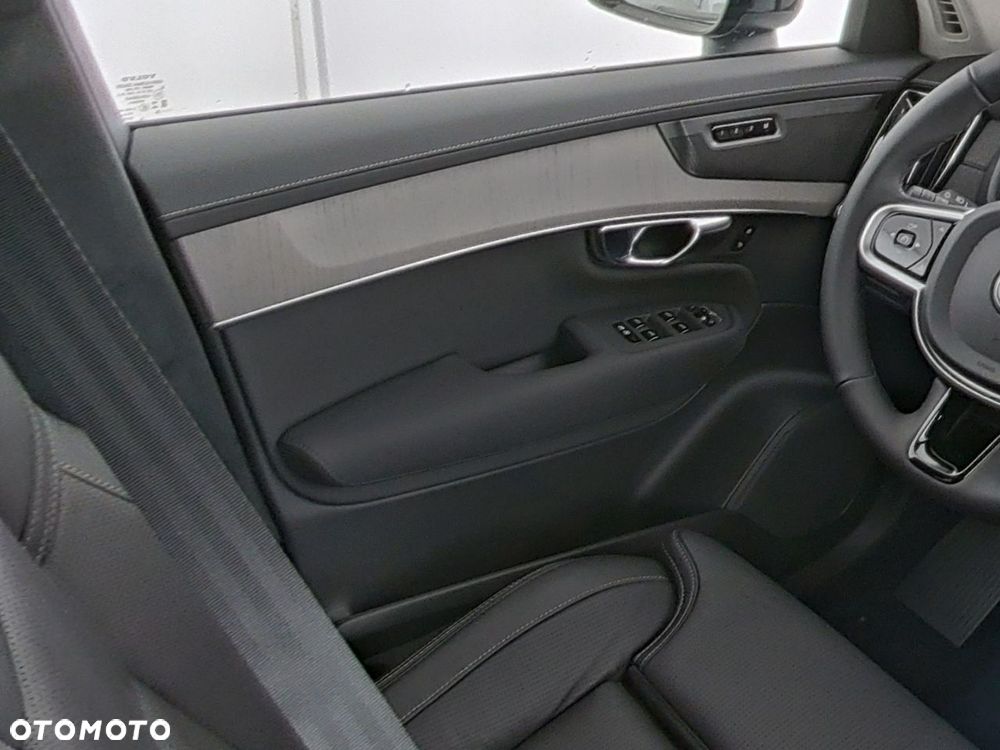 Volvo XC 90 - 12
