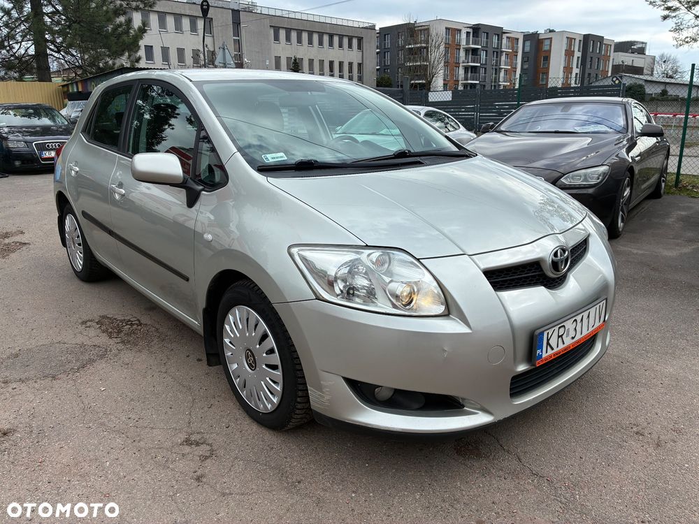 Toyota Auris - 3