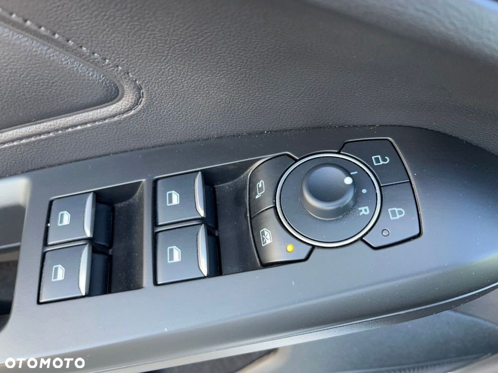 Ford Focus 1.0 EcoBoost ST-Line X - 10