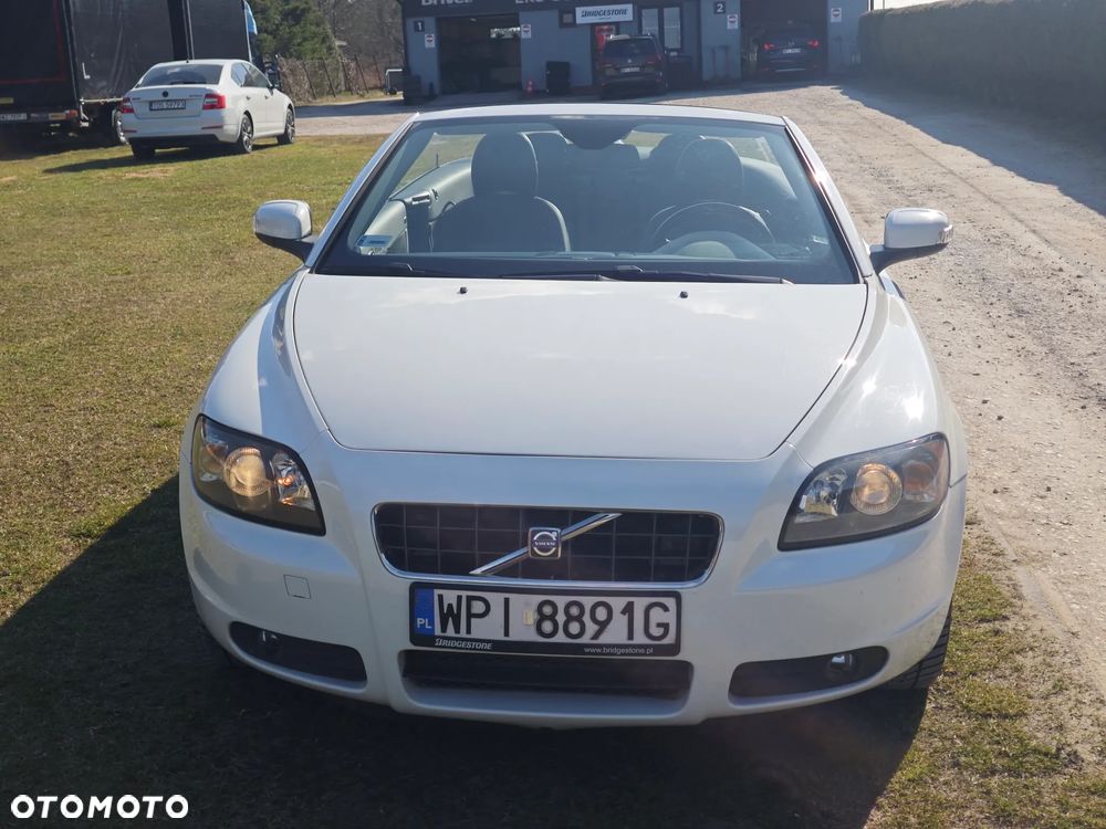 Volvo C70 2.0D Momentum - 32