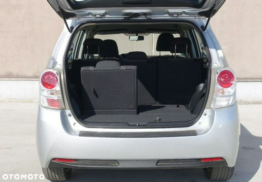 Toyota Verso - 11