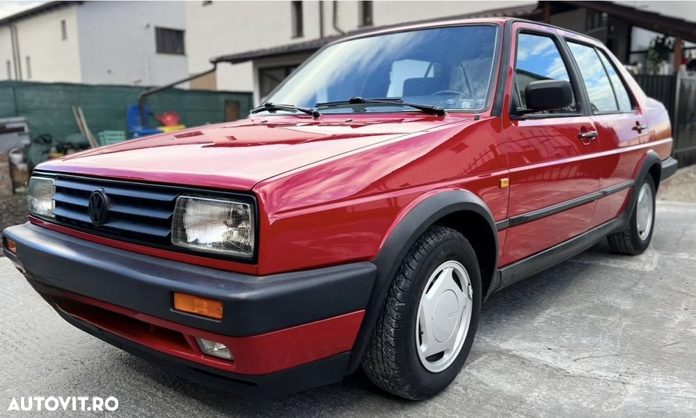 Volkswagen Jetta - 1