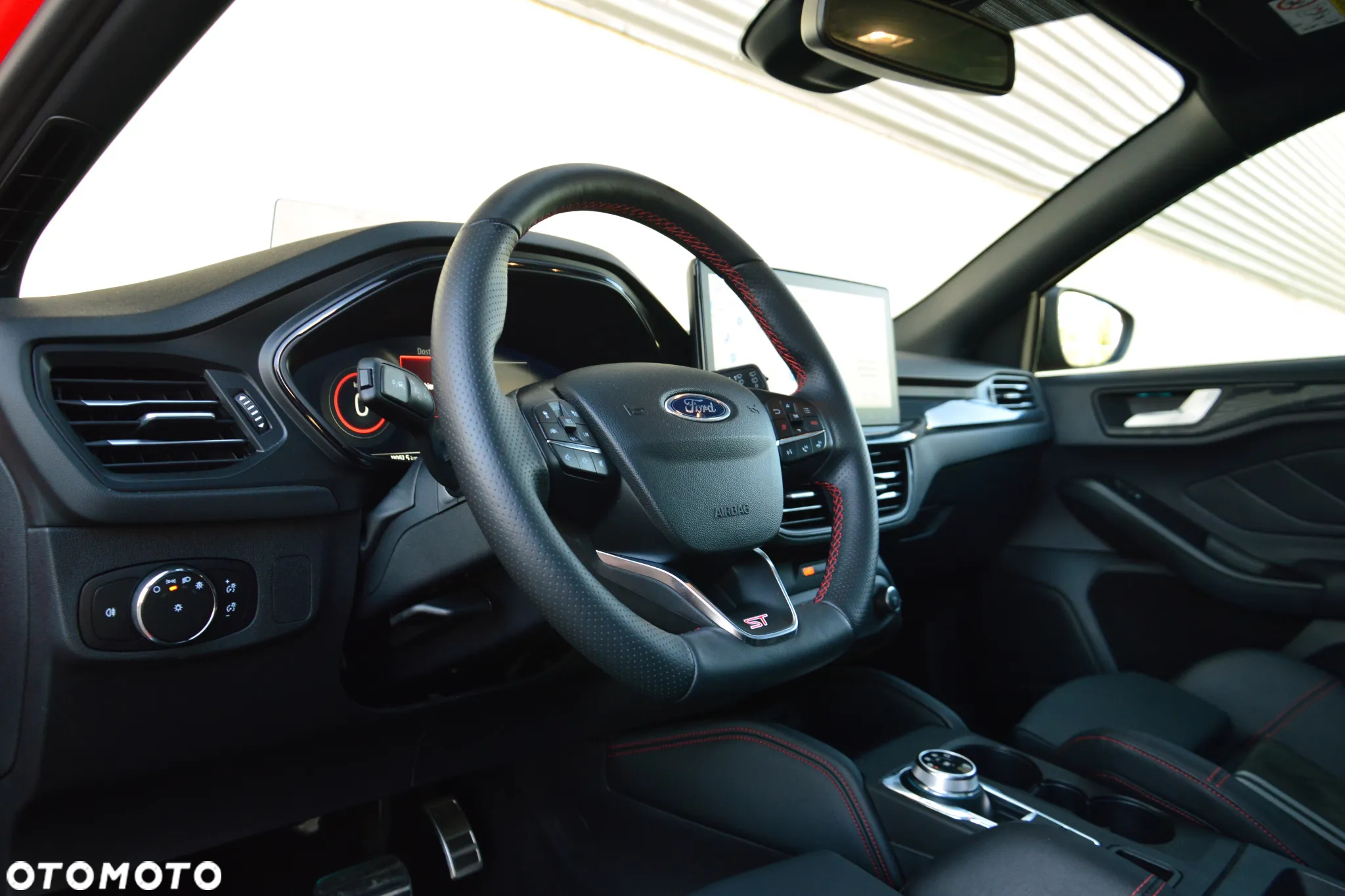 Ford Focus 2.3 EcoBoost ST X - 14