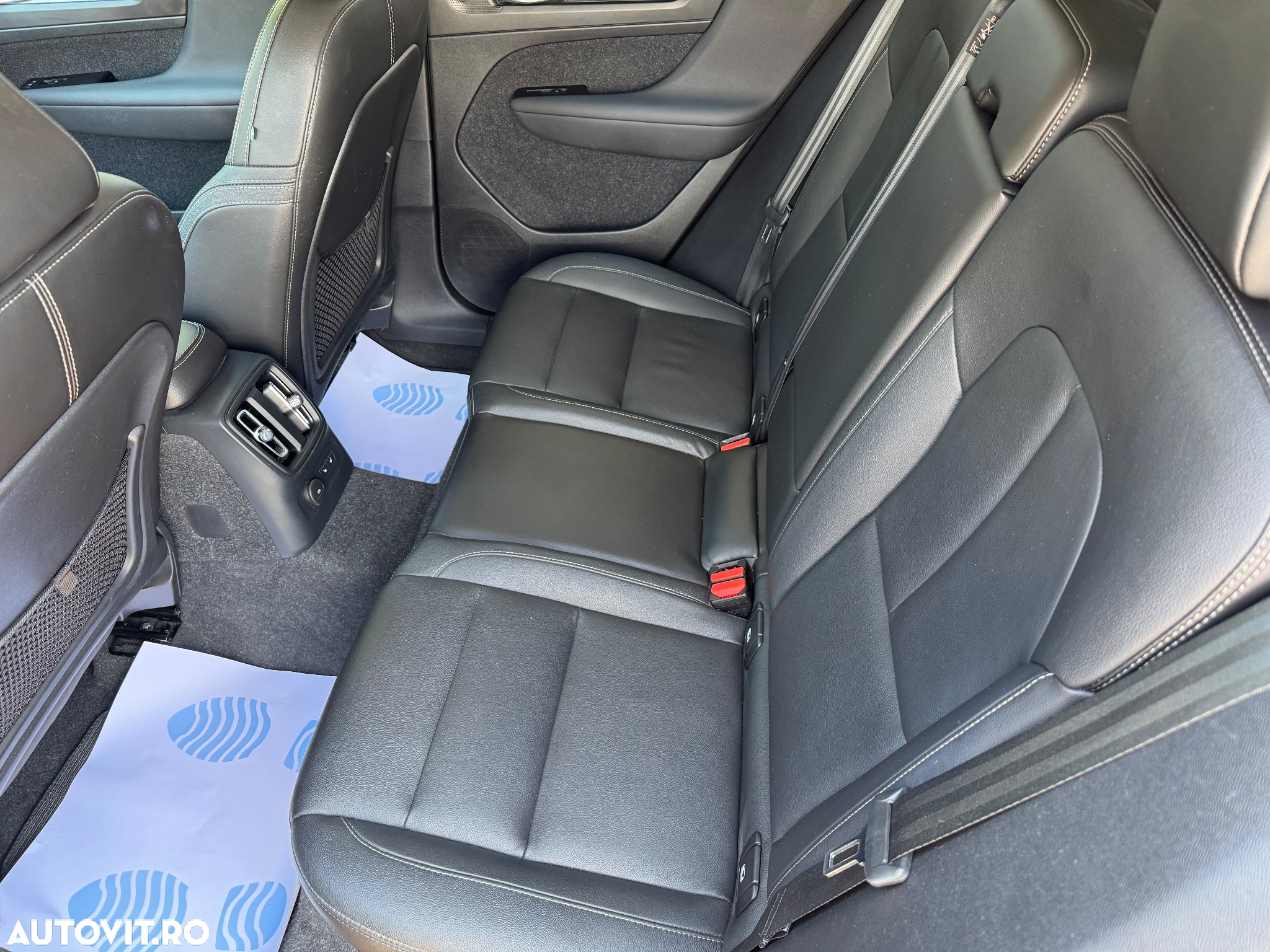 Volvo XC 40 T4 Recharge DKG Inscription Expression - 8
