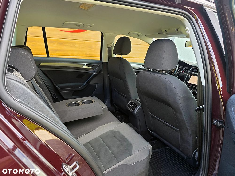 Volkswagen Golf 2.0 TDI SCR DSG Move - 32