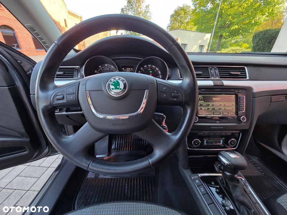 Skoda Superb 1.8 TSI DSG Ambition - 33